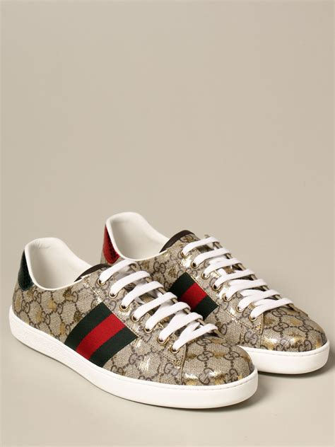 Schuhe für Herren von Gucci .